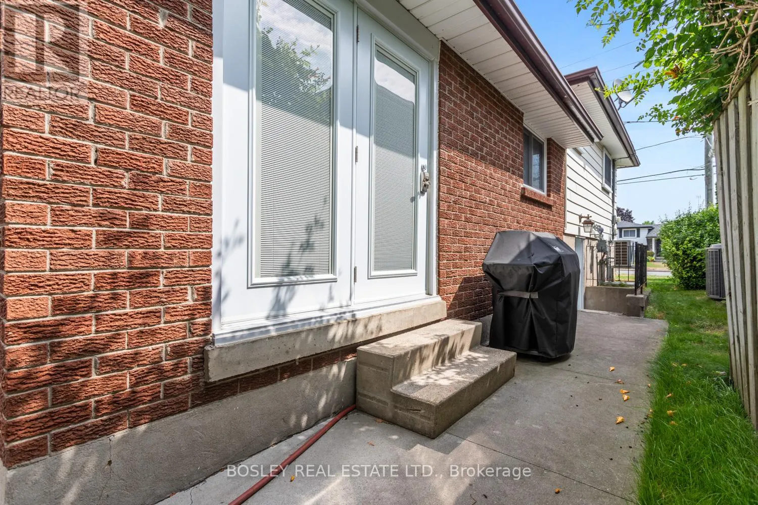 483 EWING STREET