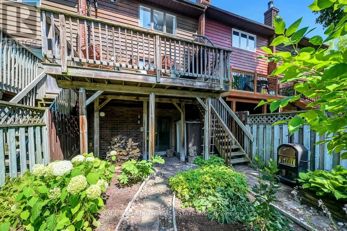 16 OAKLEY AVENUE