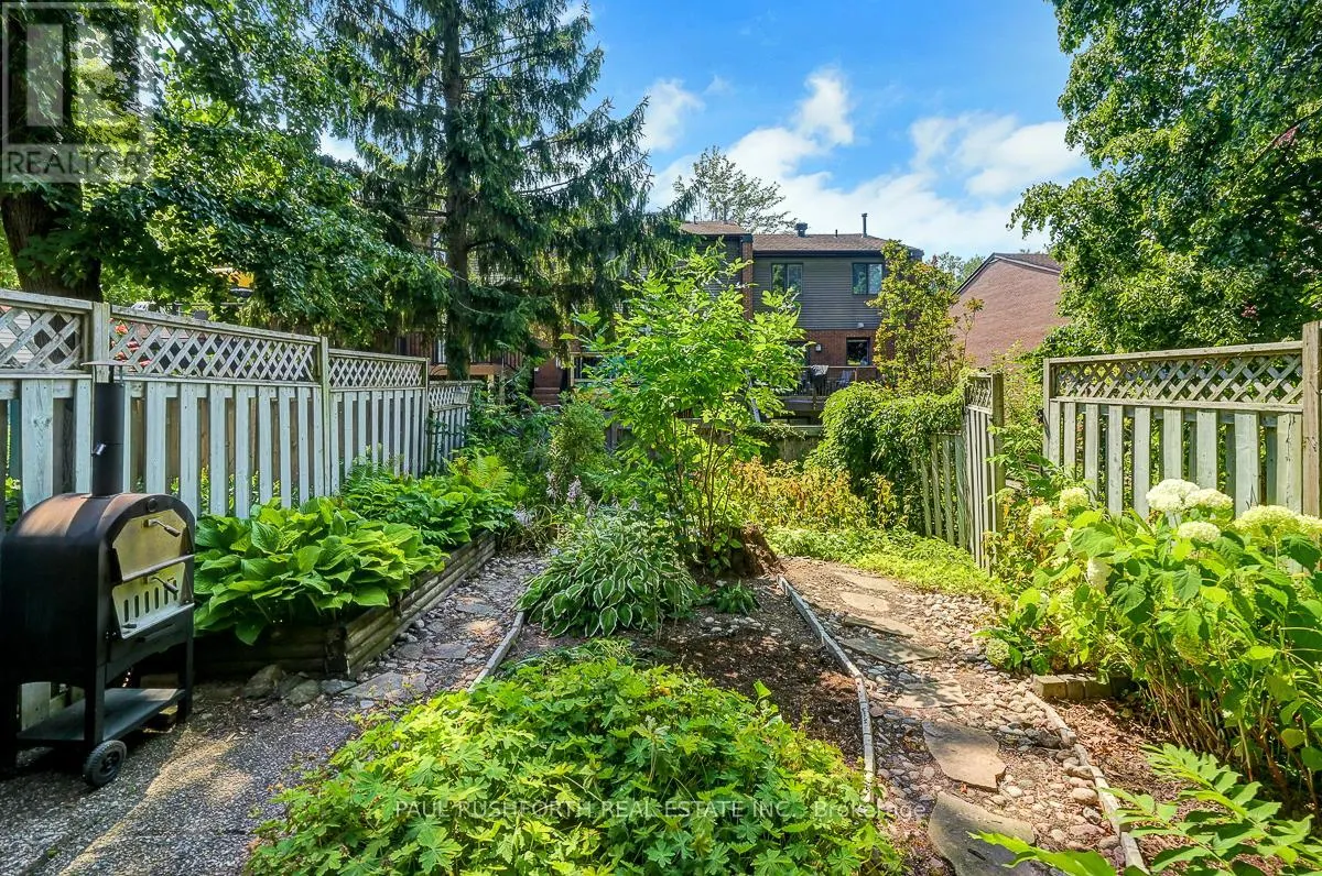 16 OAKLEY AVENUE