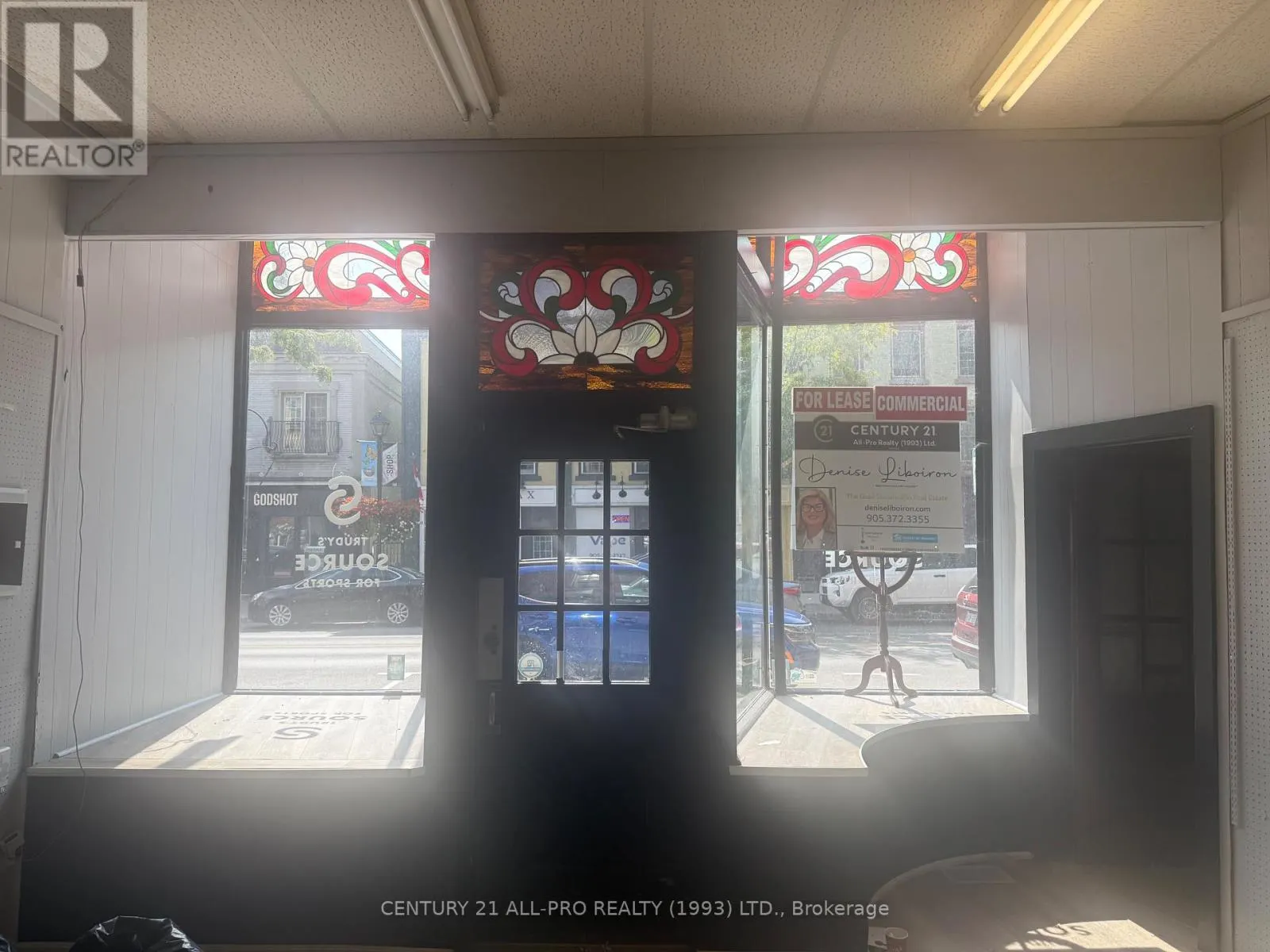 84 KING STREET W