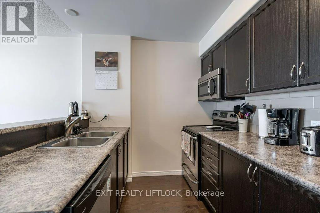 303 - 312 SPILLSBURY DRIVE, #303