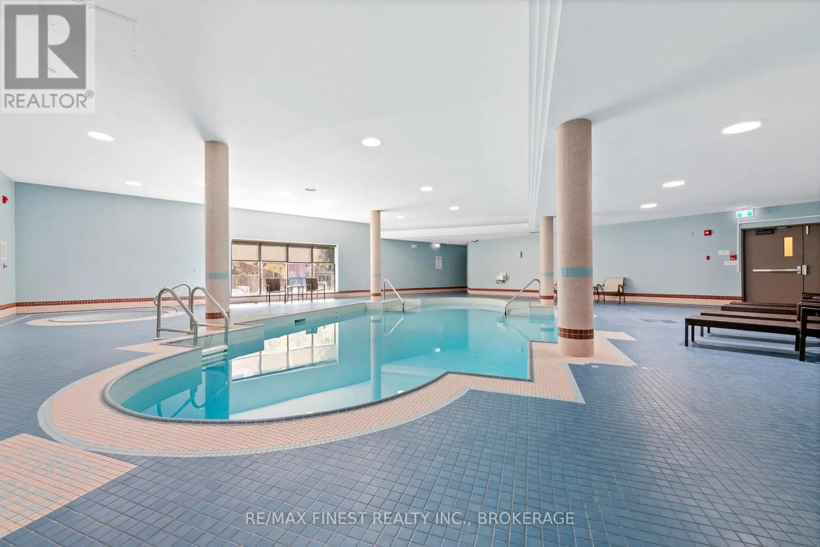 5 - 111 ECHO DRIVE, #5