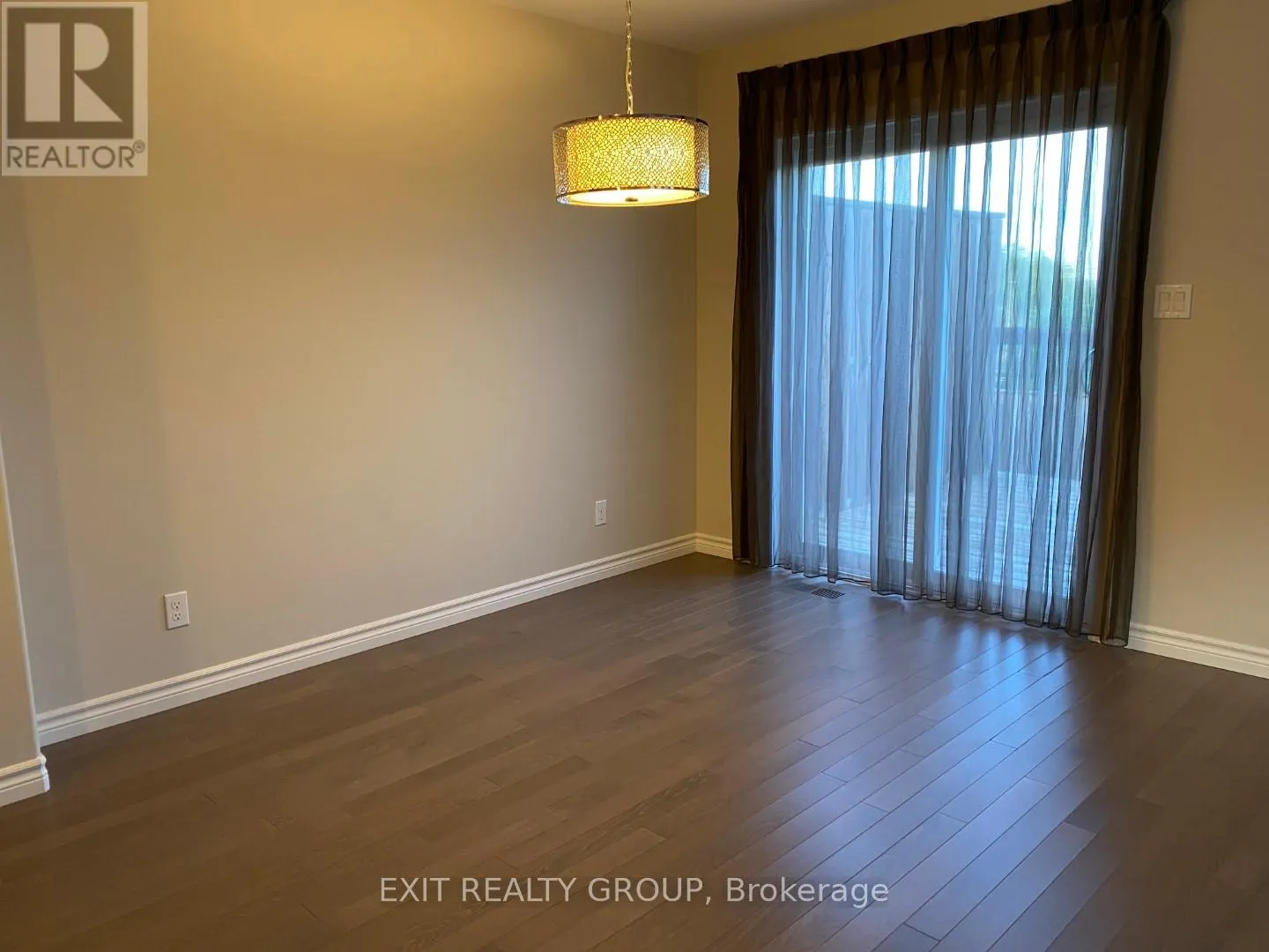 81 MOUNTAIN ASH DRIVE