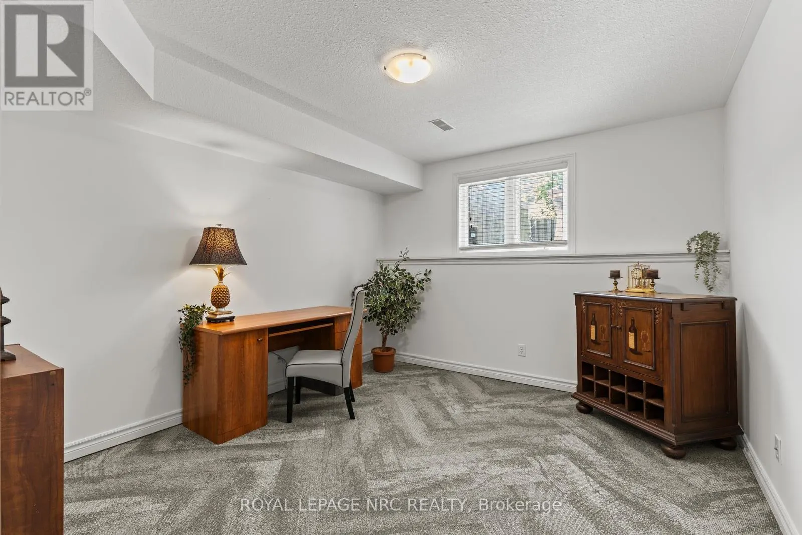 14 HOPE AVENUE W