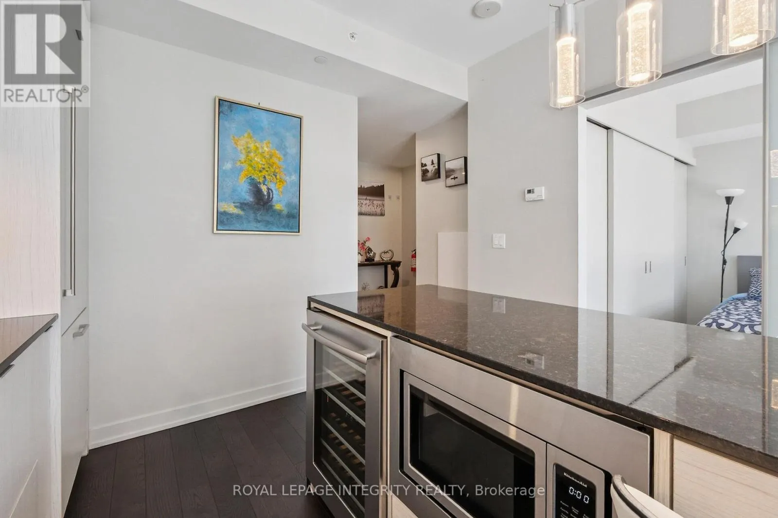 1409 - 101 QUEEN STREET