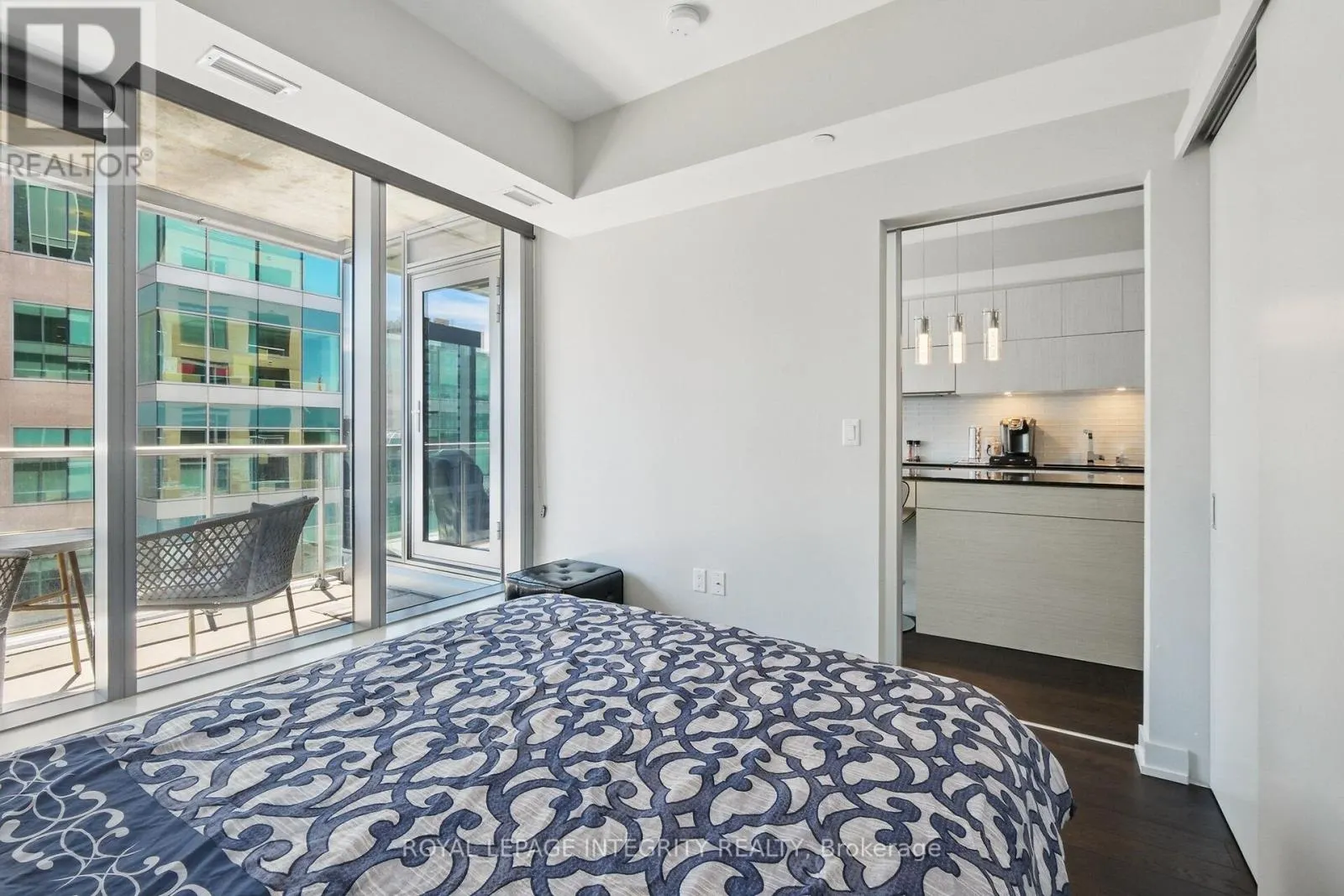 1409 - 101 QUEEN STREET