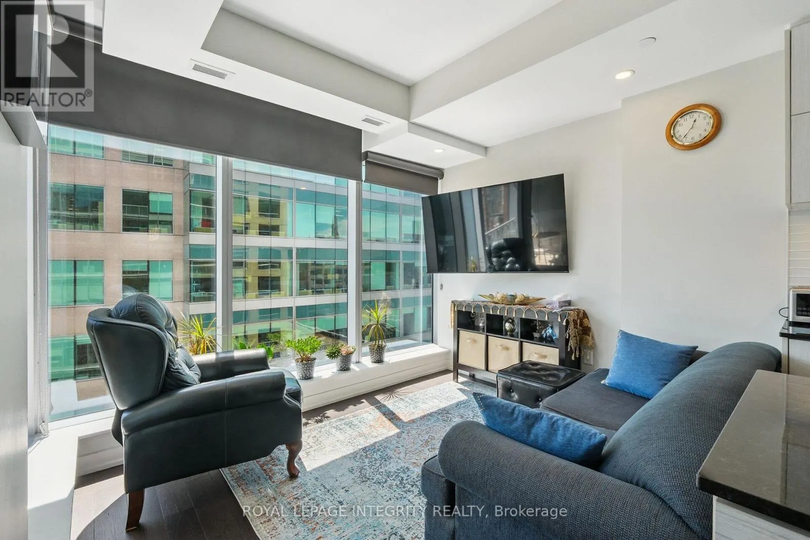 1409 - 101 QUEEN STREET