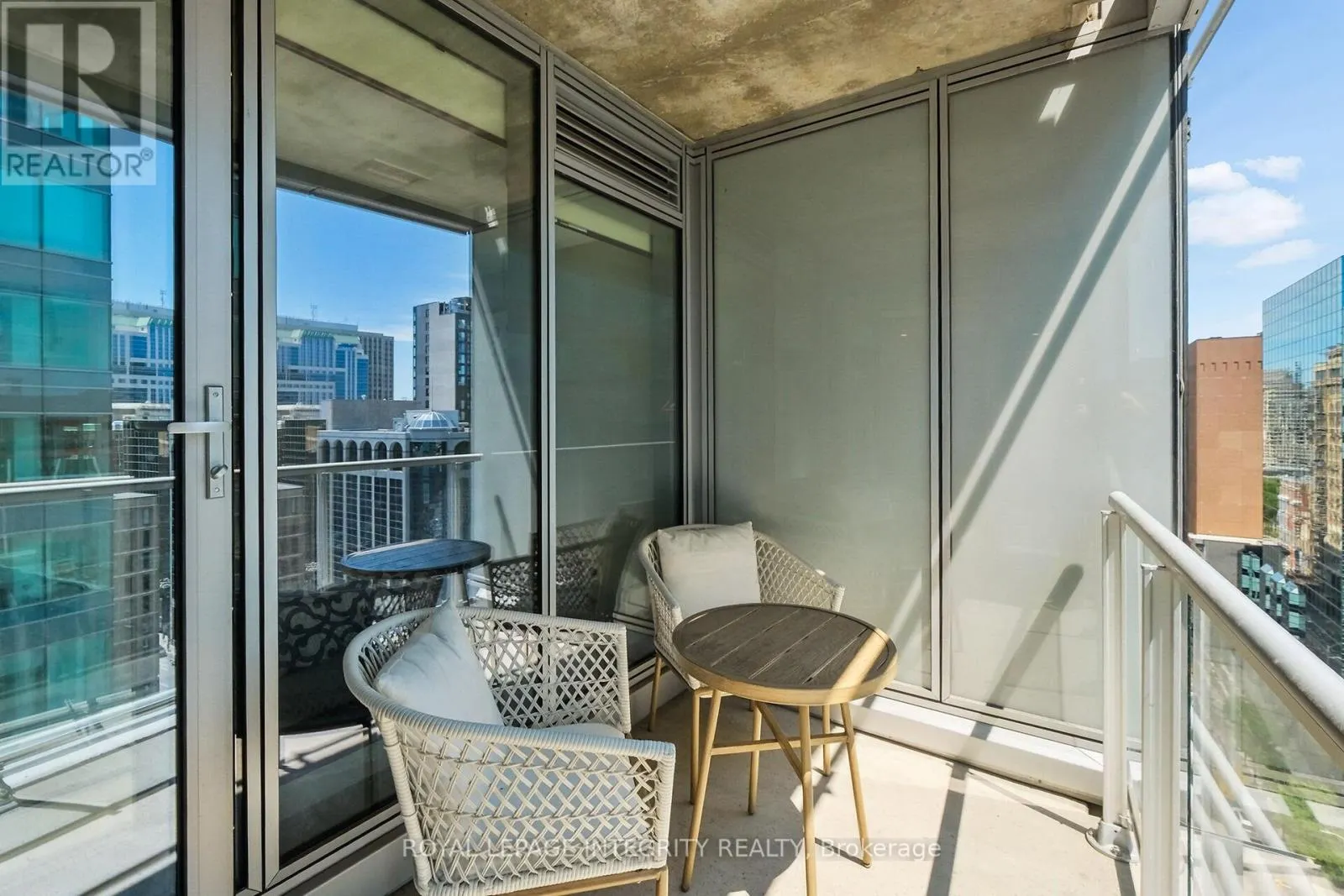 1409 - 101 QUEEN STREET