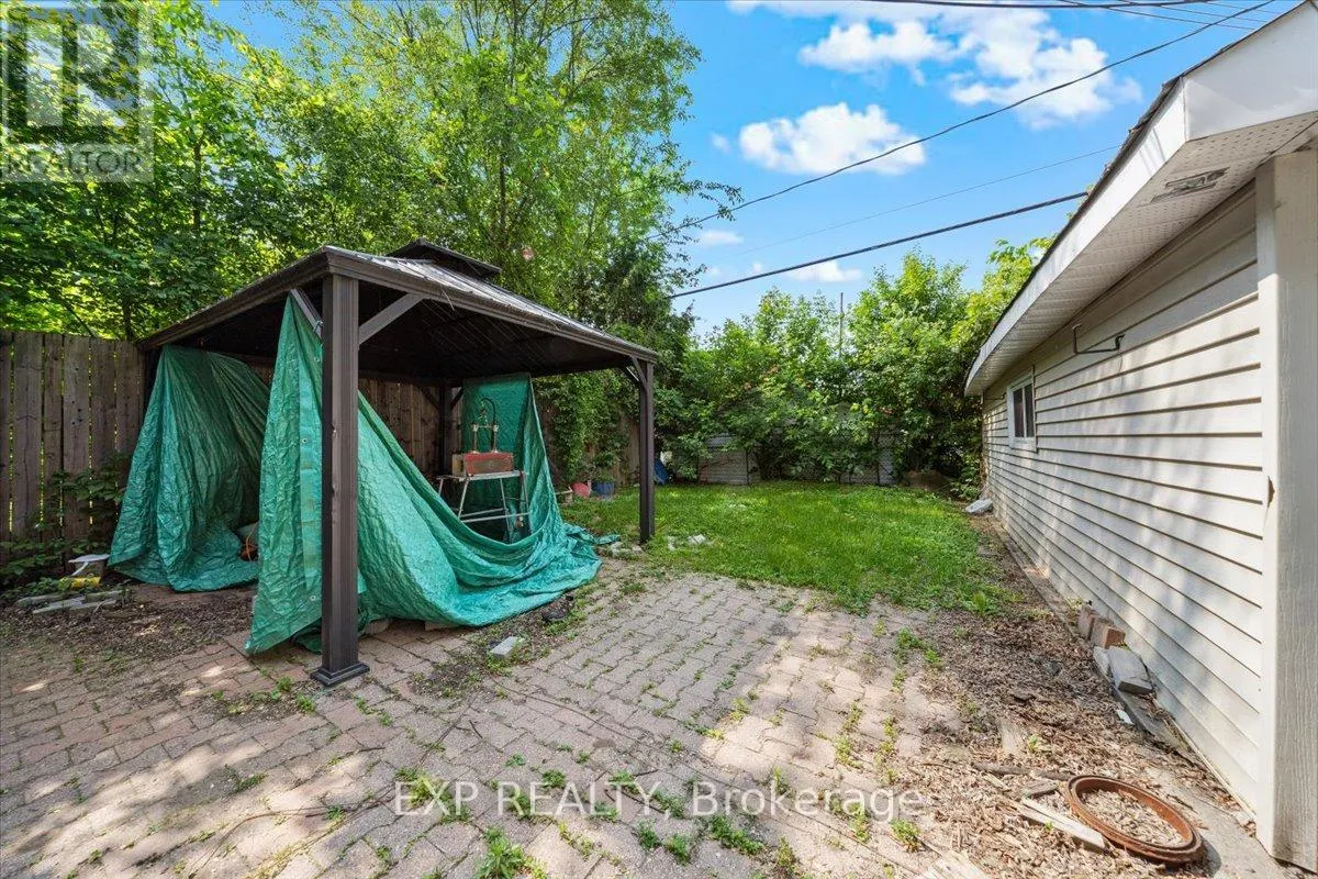 124 LEBRUN STREET