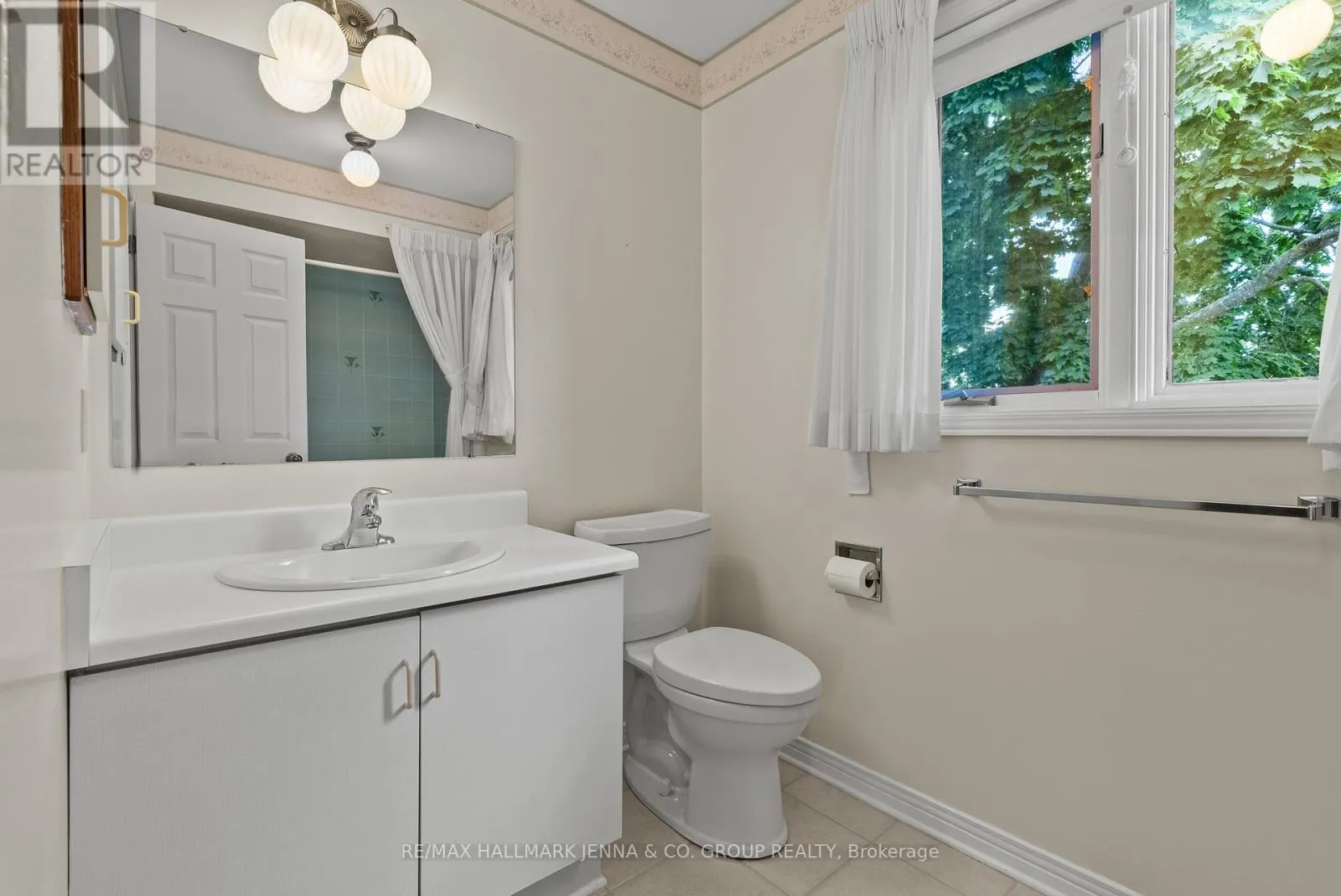 28 PINE BLUFF TRAIL
