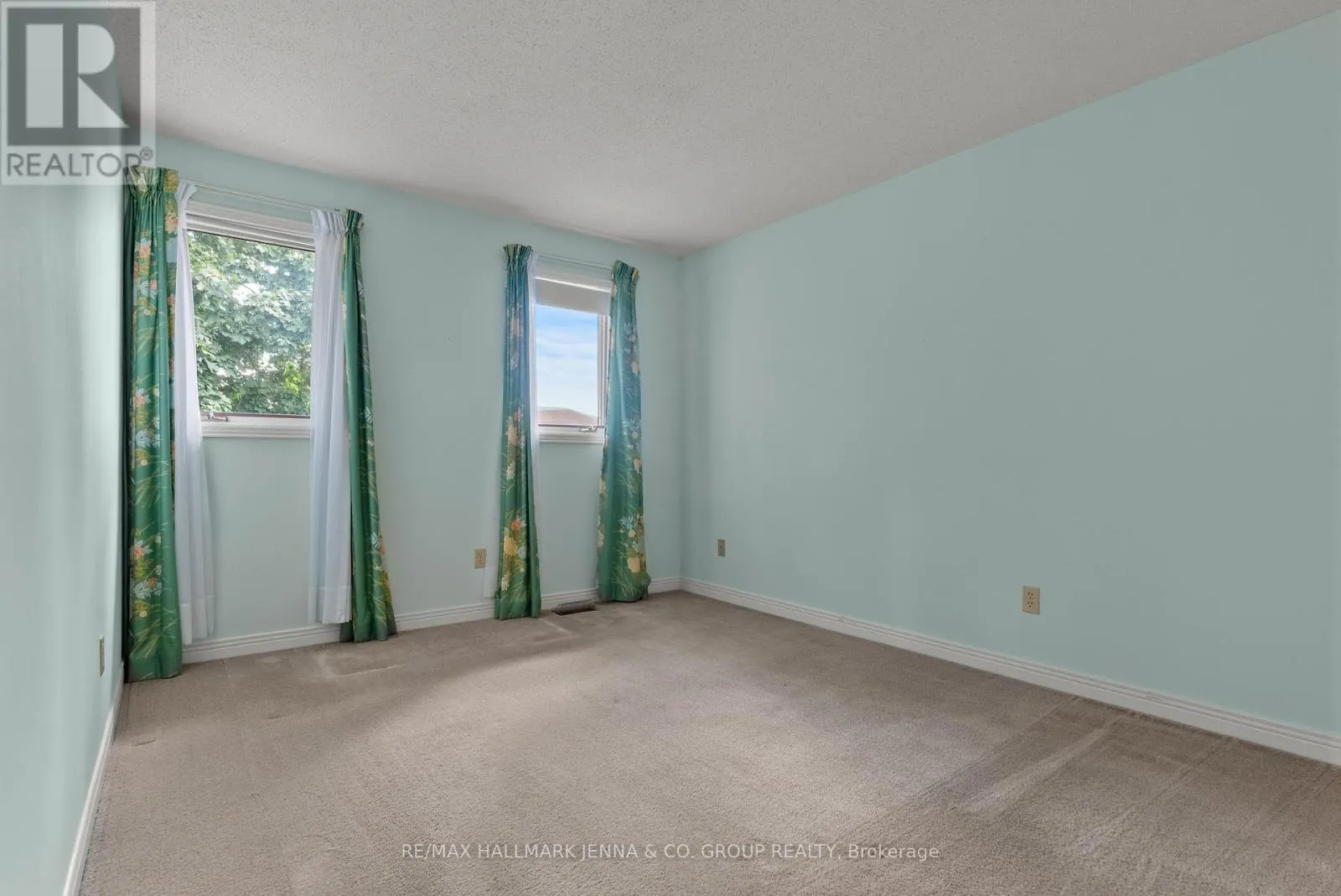 28 PINE BLUFF TRAIL