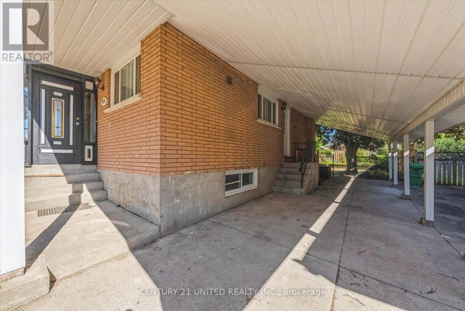 521 RAYMOND STREET
