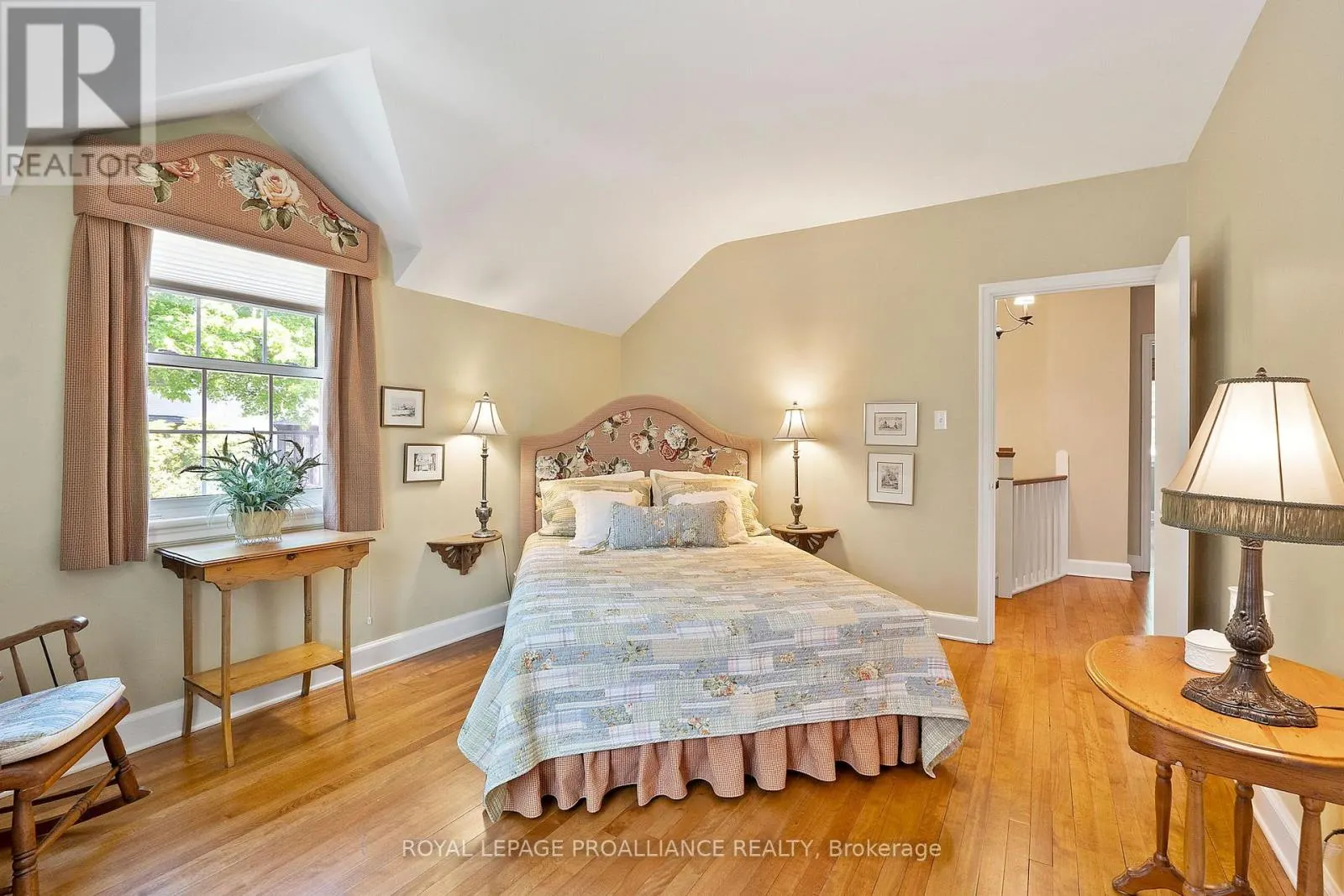 27 COCHRANE DRIVE