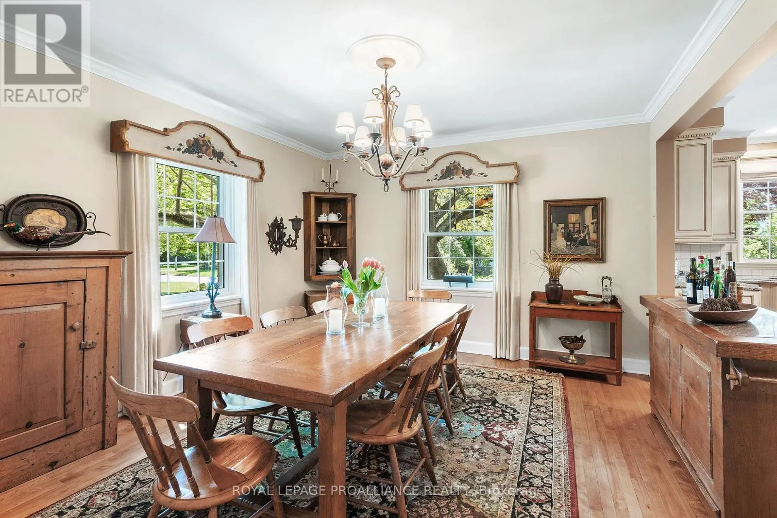 27 COCHRANE DRIVE