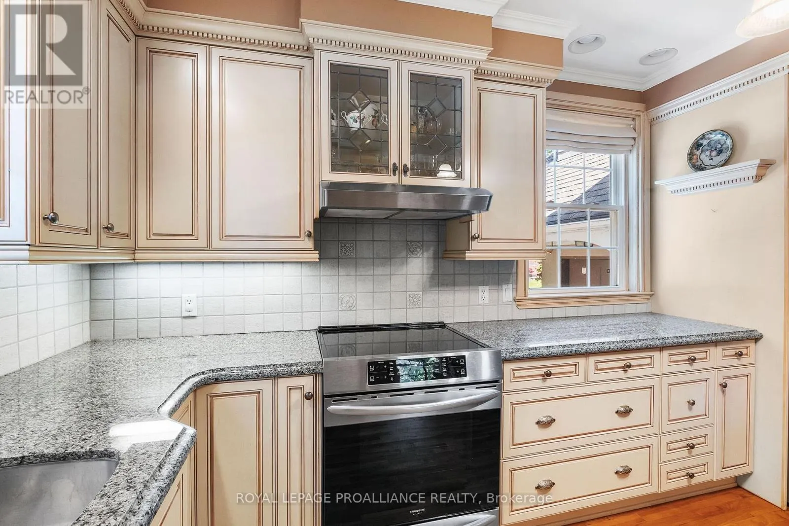 27 COCHRANE DRIVE