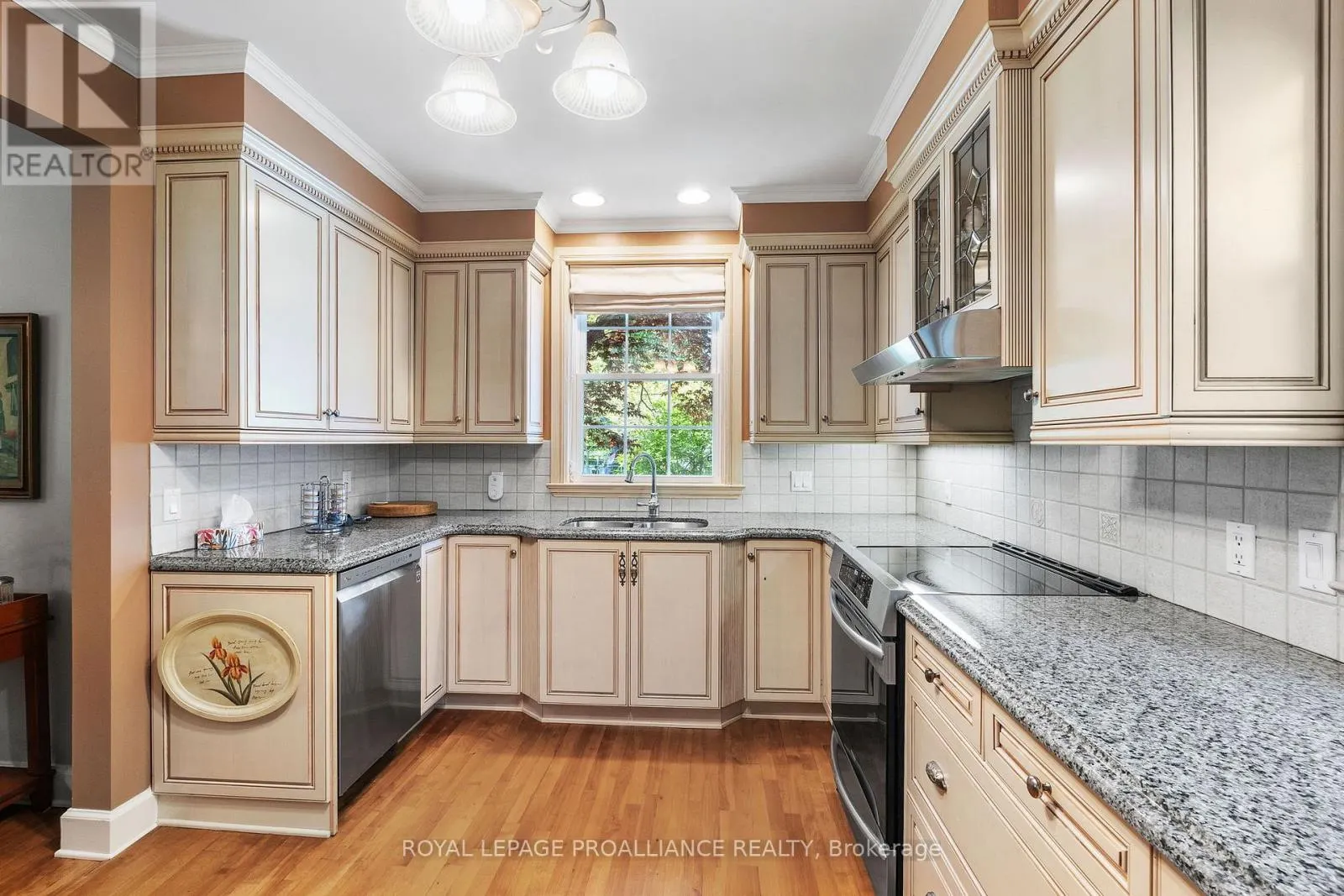 27 COCHRANE DRIVE