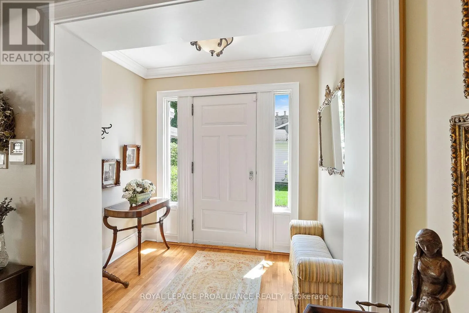 27 COCHRANE DRIVE