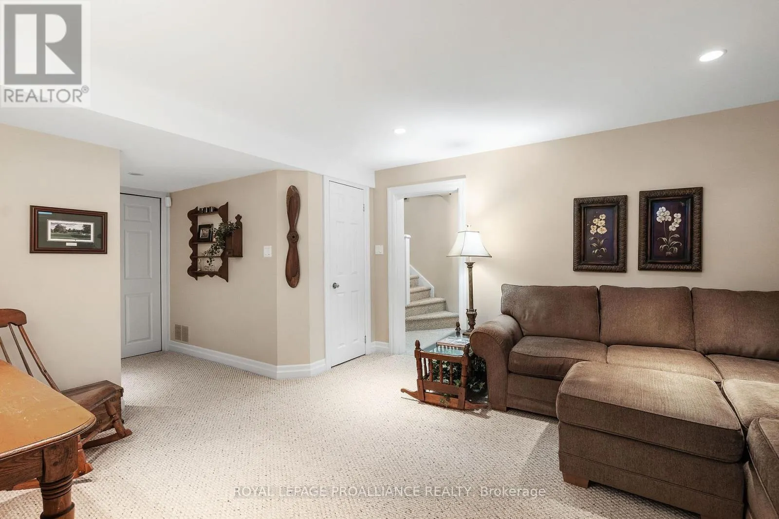 27 COCHRANE DRIVE