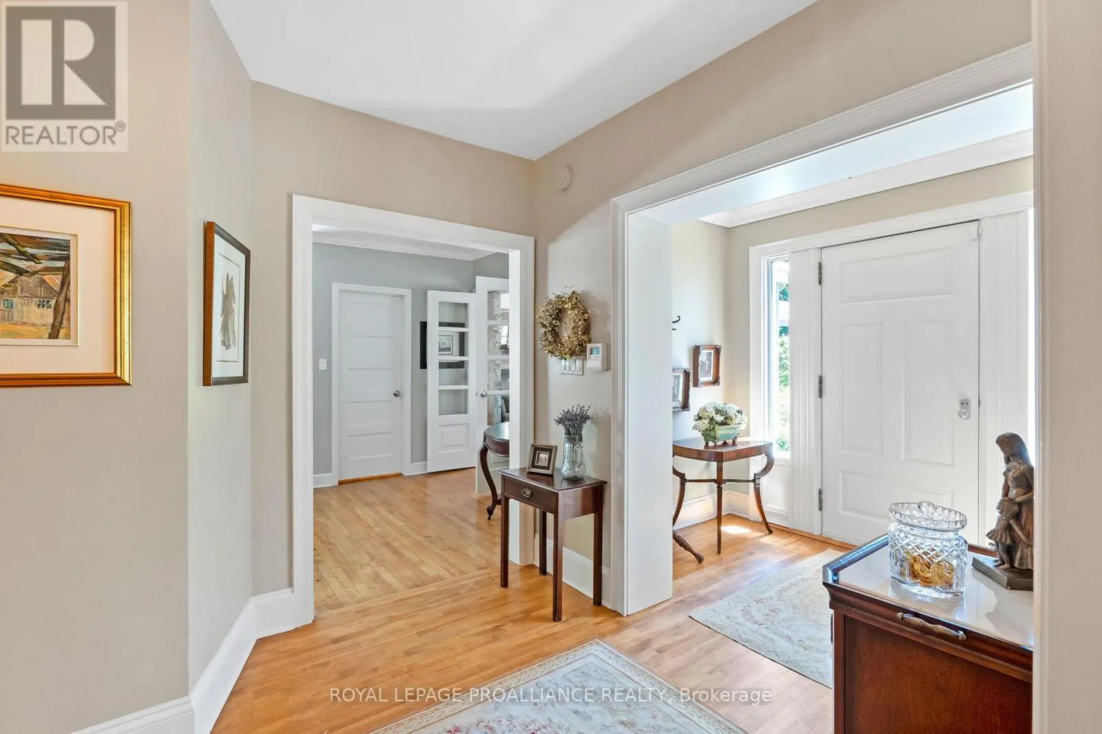 27 COCHRANE DRIVE