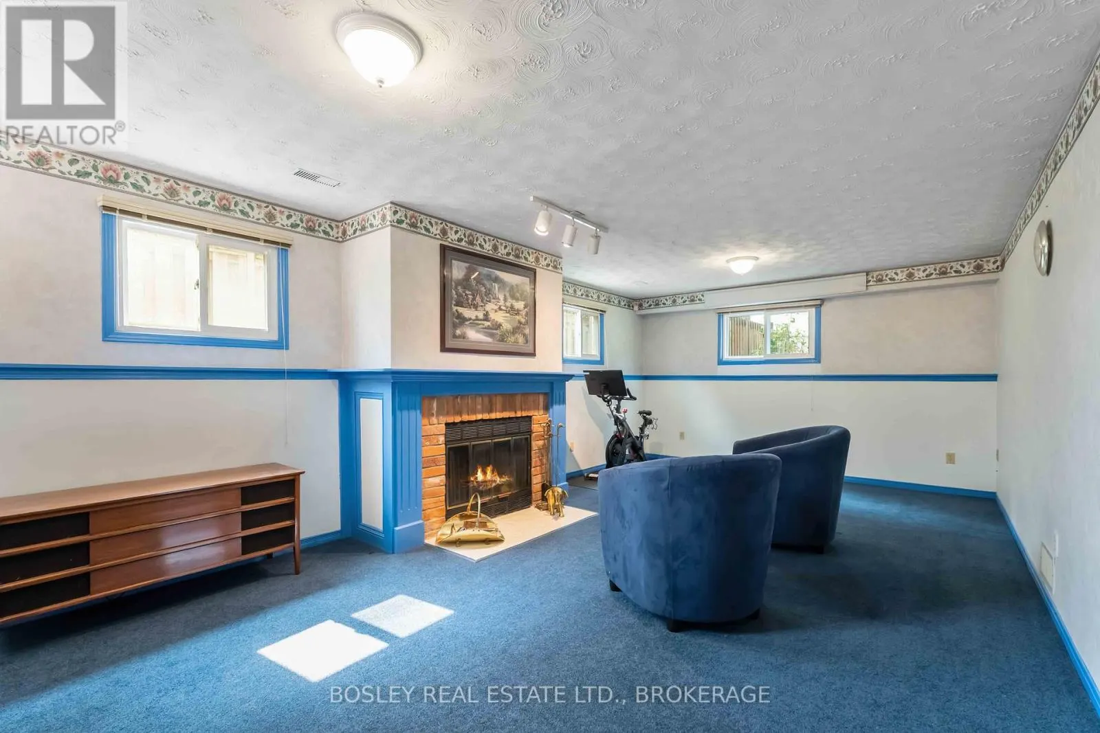 51 THE MEADOWS STREET