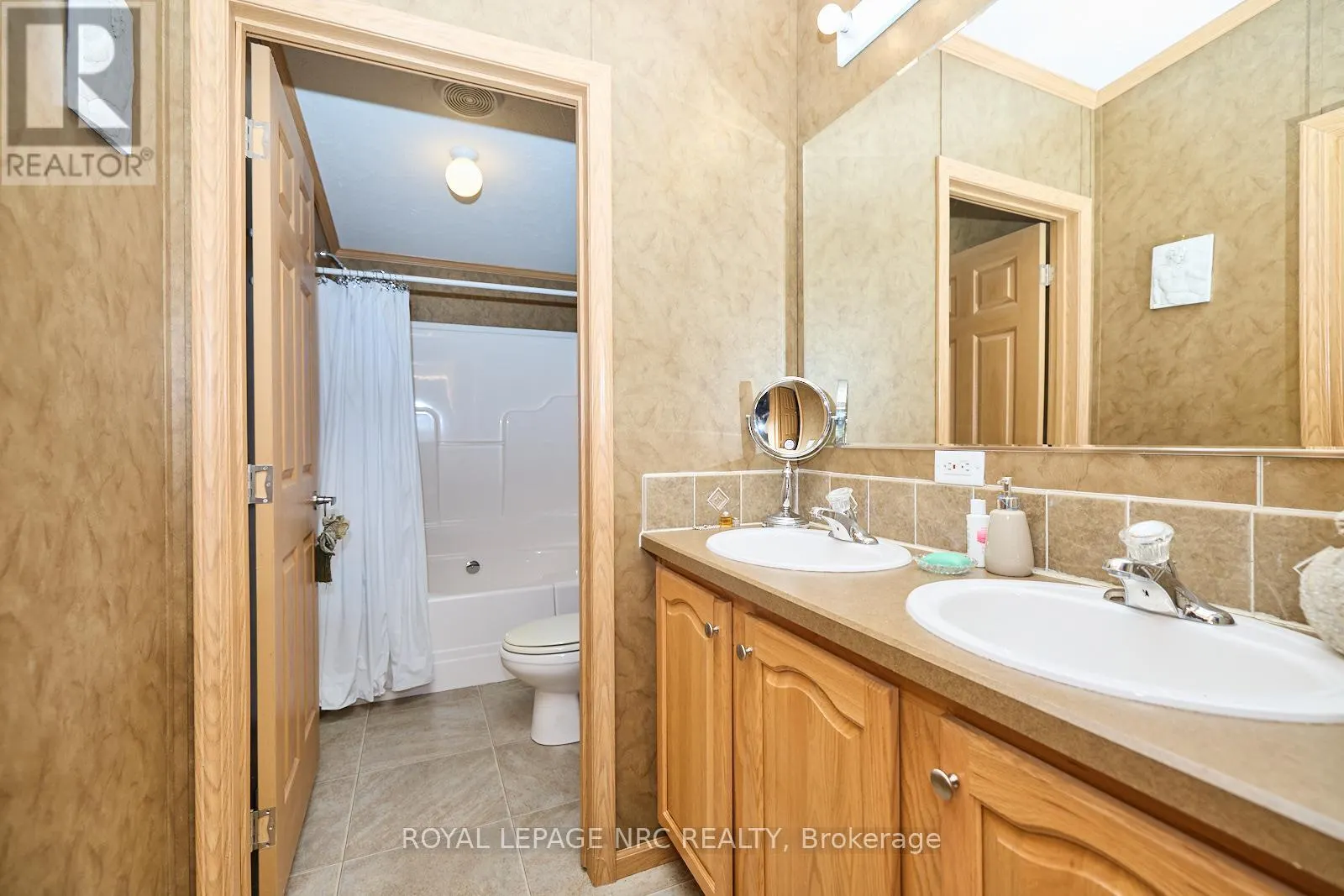 260 - 3033 TOWNLINE ROAD, #260