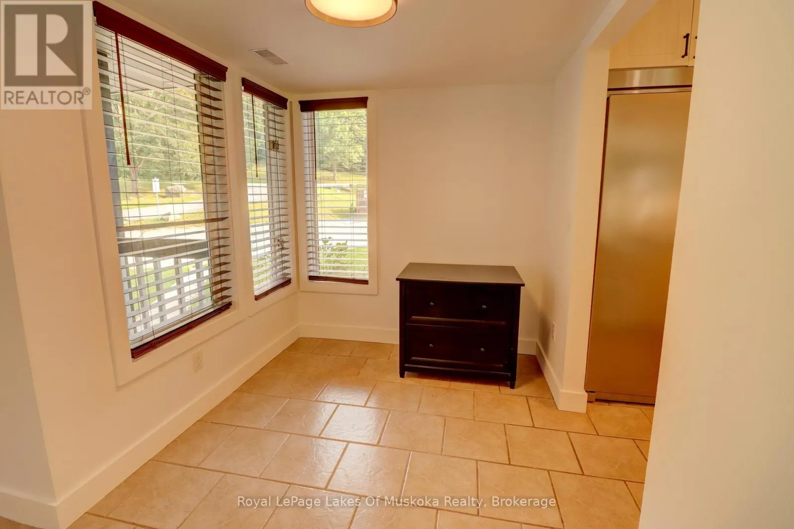 8 - 1561 HIDDEN VALLEY ROAD, #8