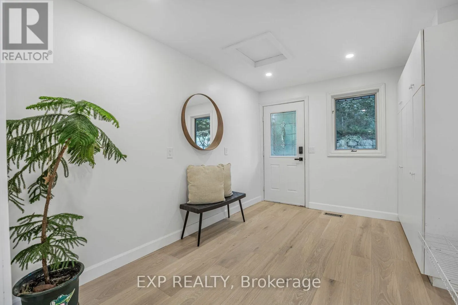 937 MONTGOMERY DRIVE