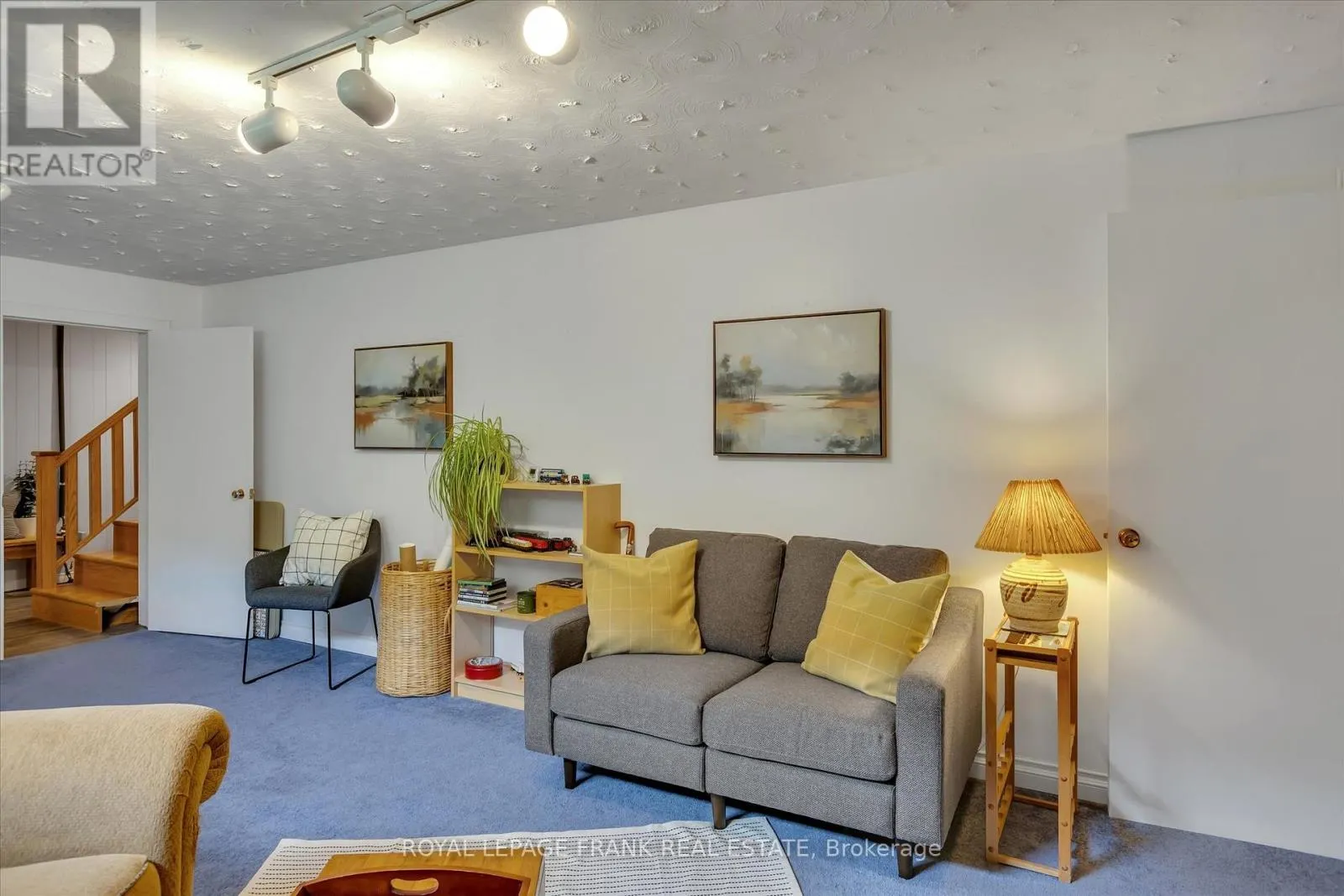 1289 ALGONQUIN BOULEVARD