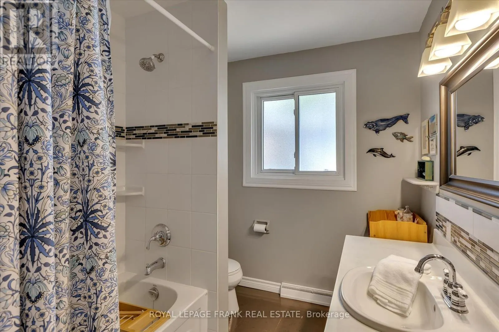 1289 ALGONQUIN BOULEVARD