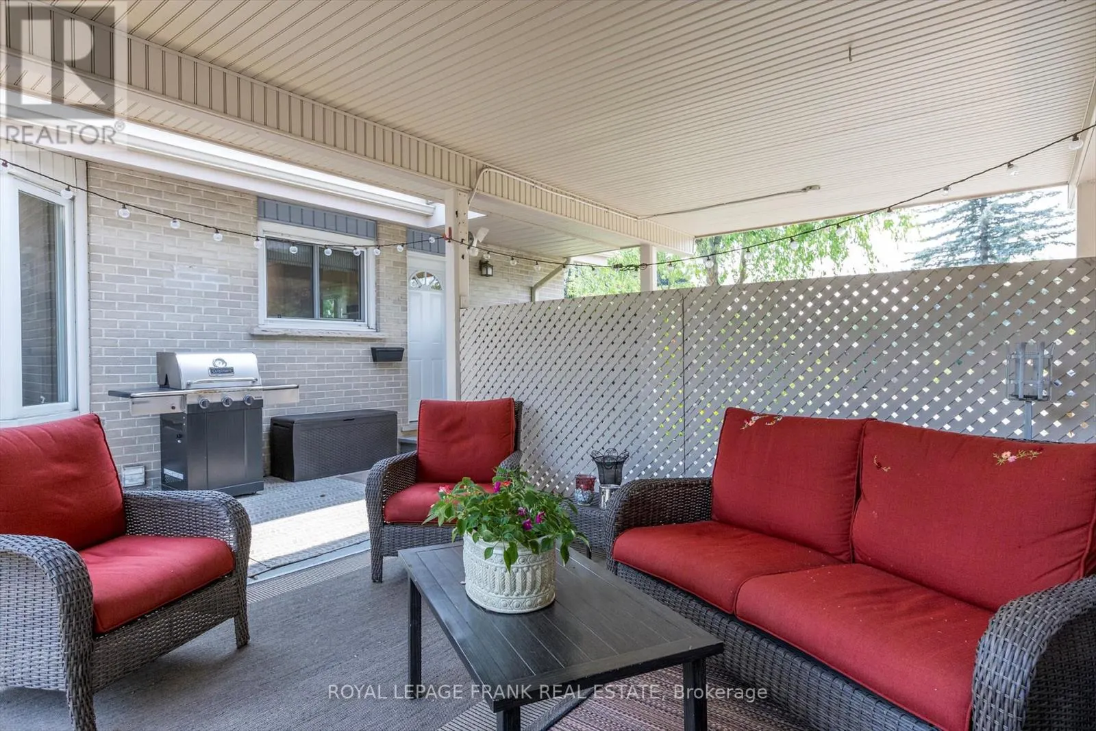 1289 ALGONQUIN BOULEVARD