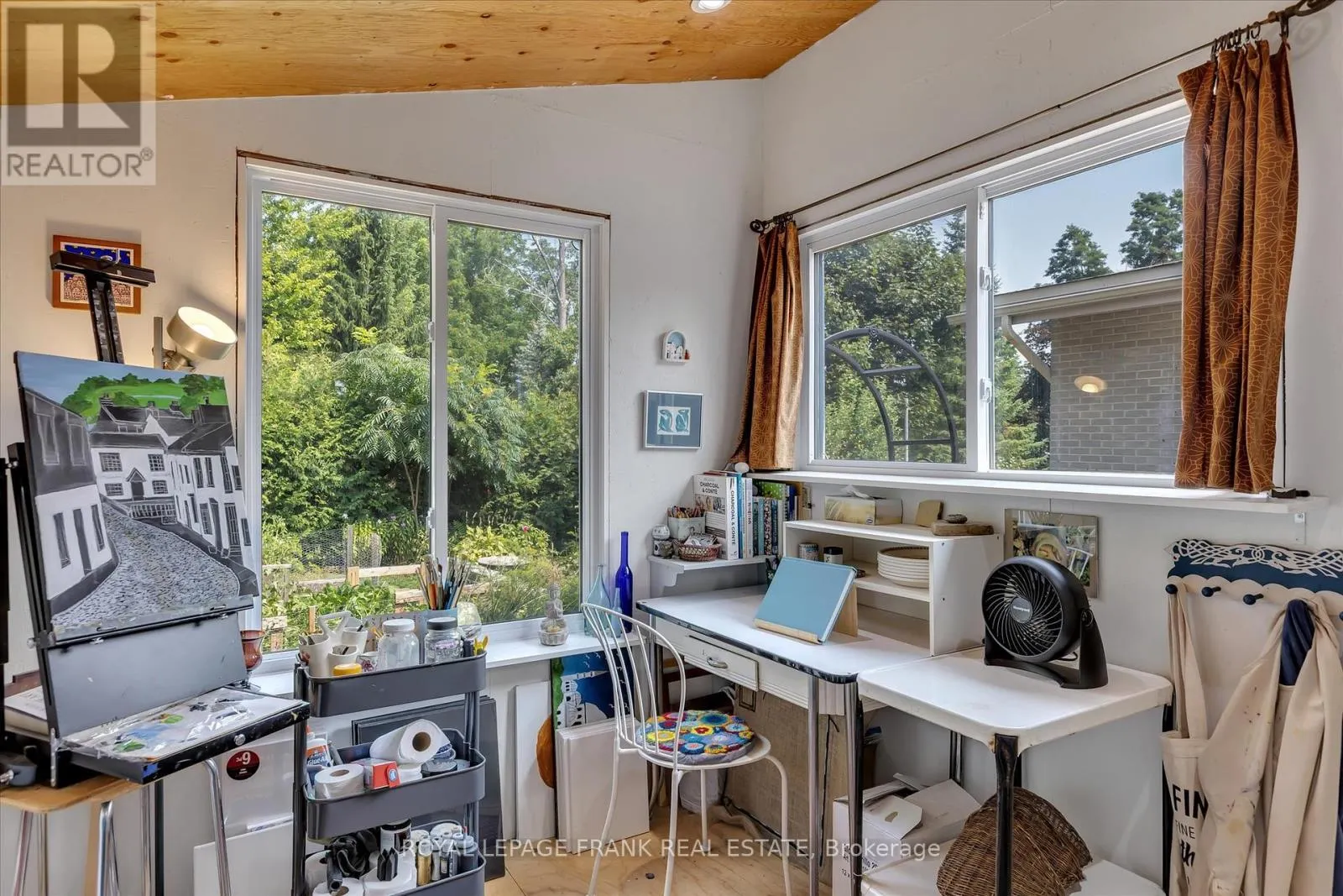 1289 ALGONQUIN BOULEVARD