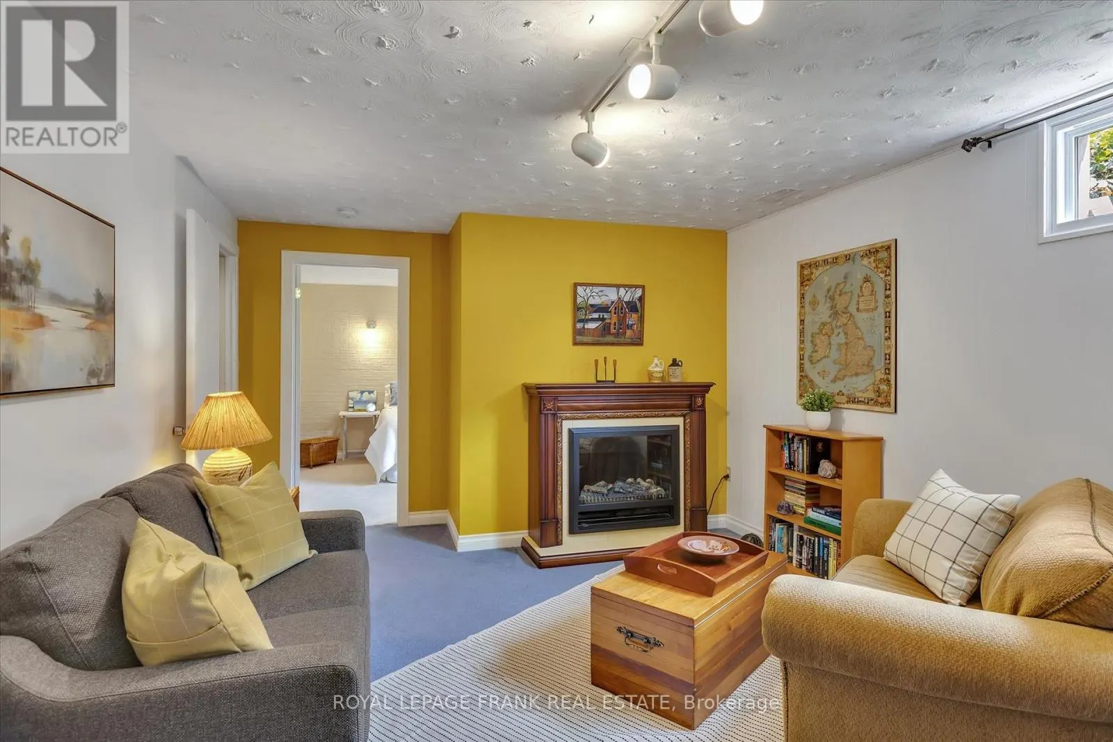 1289 ALGONQUIN BOULEVARD