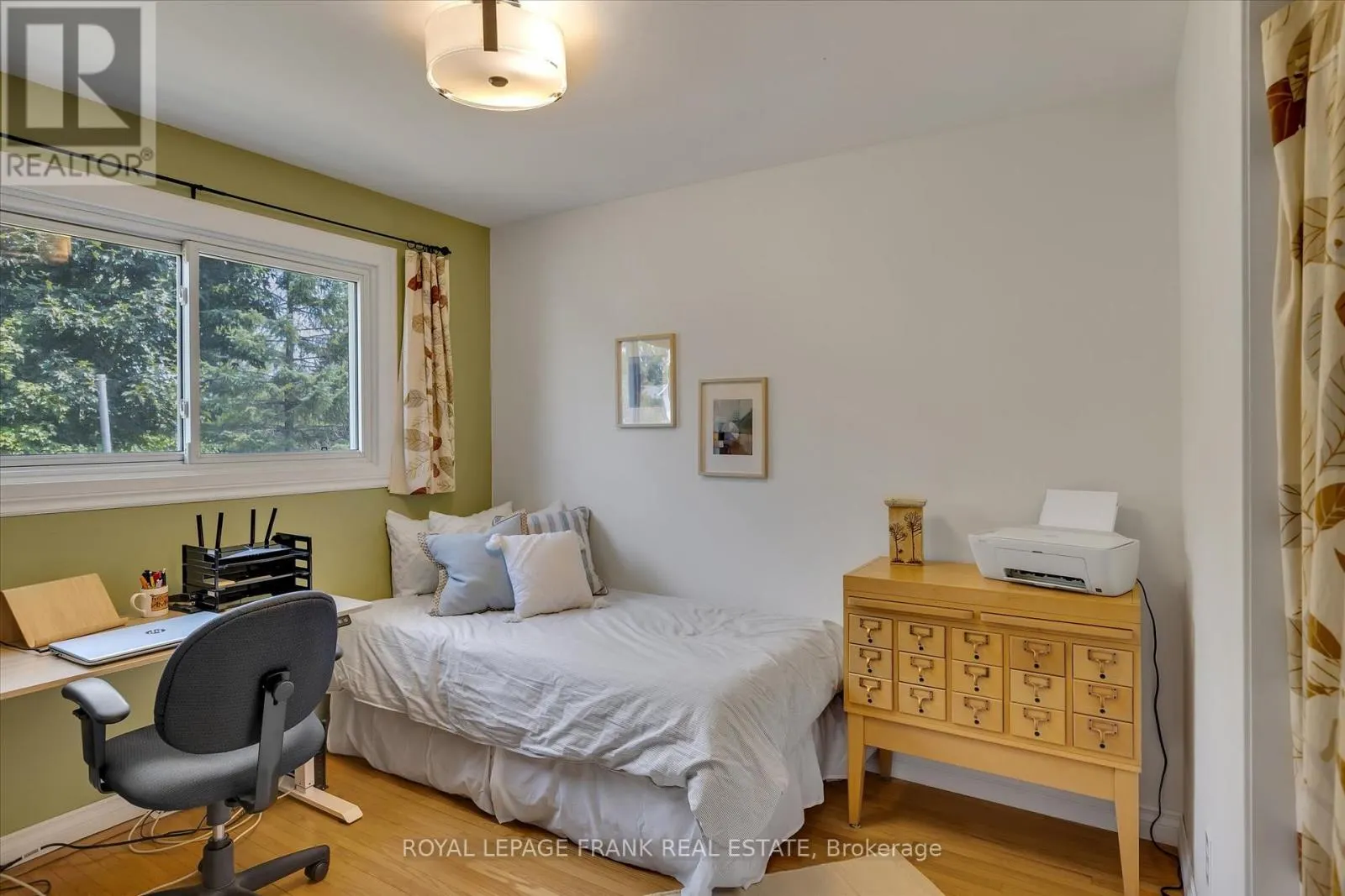 1289 ALGONQUIN BOULEVARD