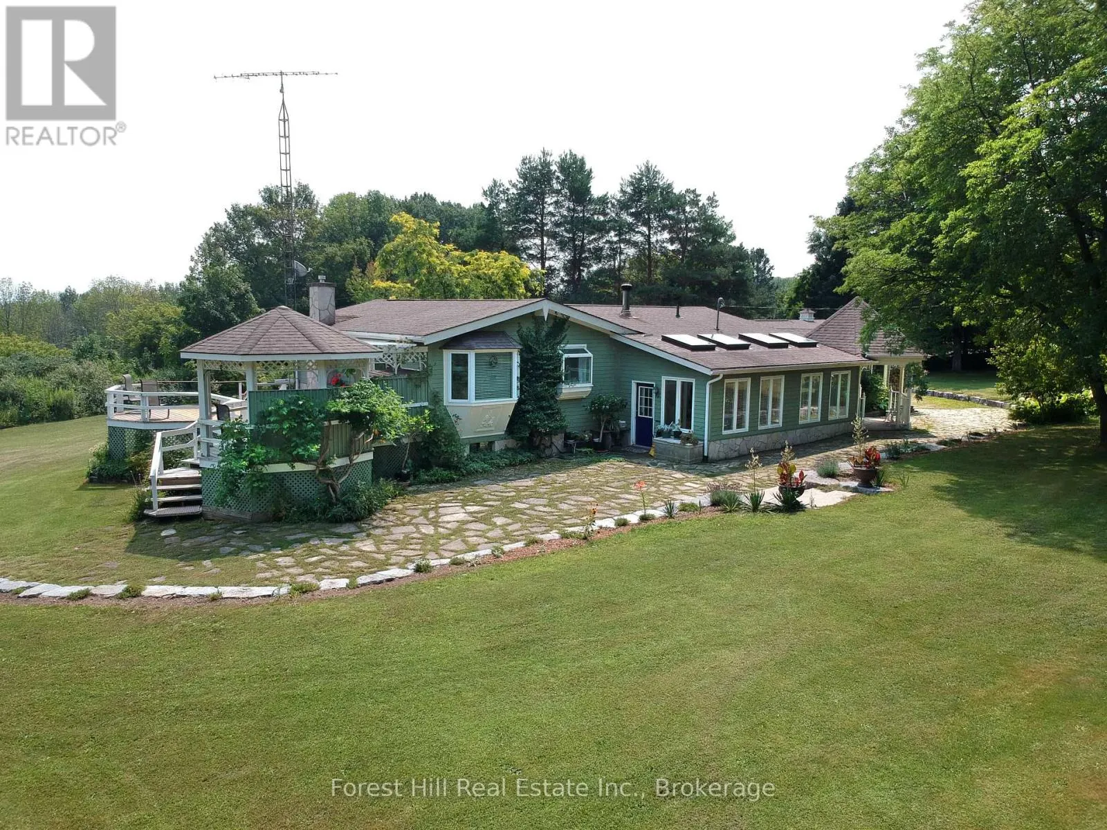 104 MCKAY COURT