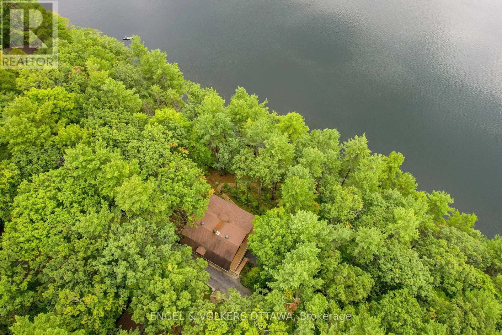 216 CONNIES LANE