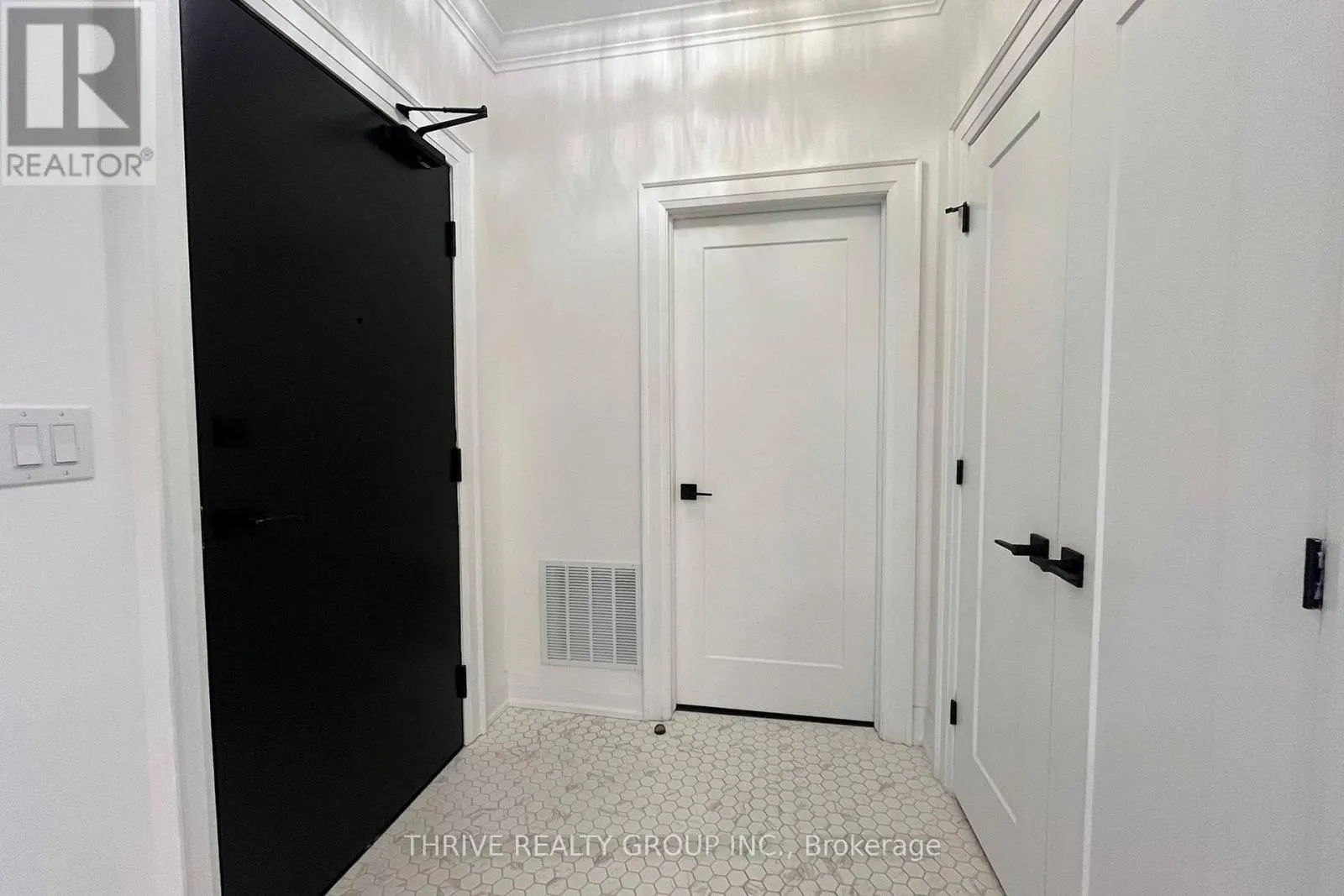 9 - 16 HINCKS STREET, #9