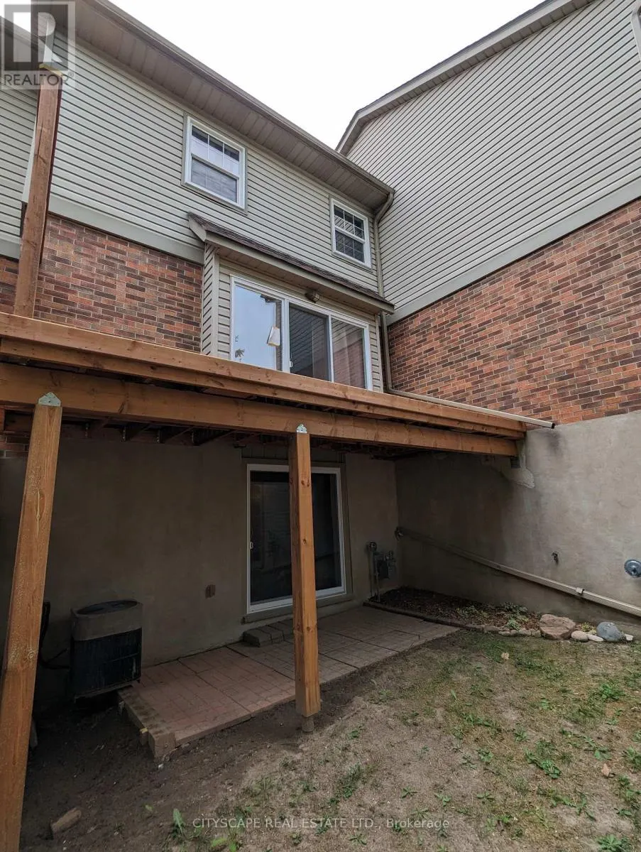 17 - 250 KEATS WAY
