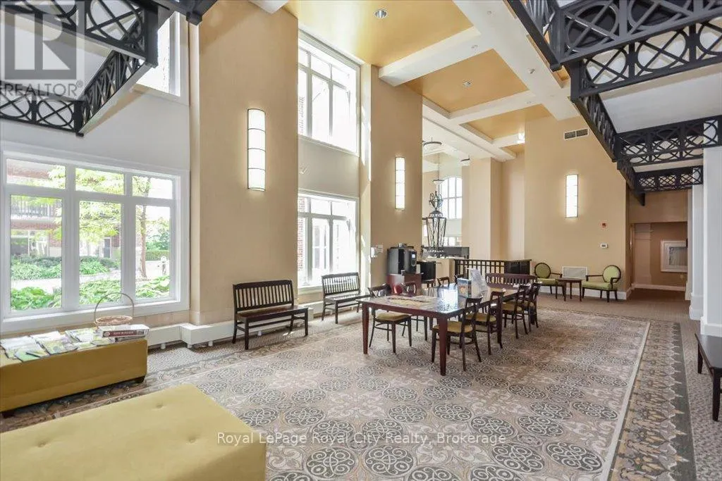 212 - 71 BAYBERRY DRIVE, #212