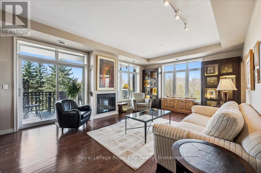 212 - 71 BAYBERRY DRIVE, #212