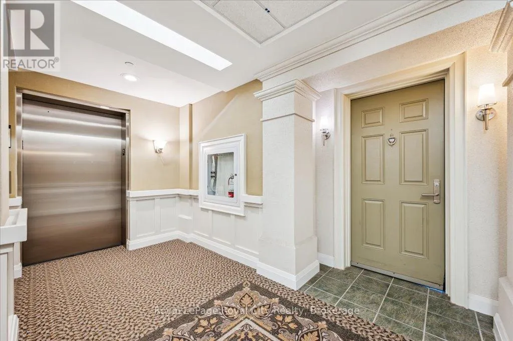 212 - 71 BAYBERRY DRIVE, #212