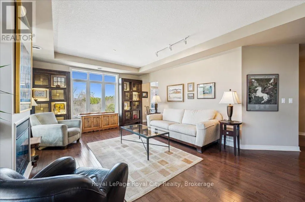 212 - 71 BAYBERRY DRIVE, #212