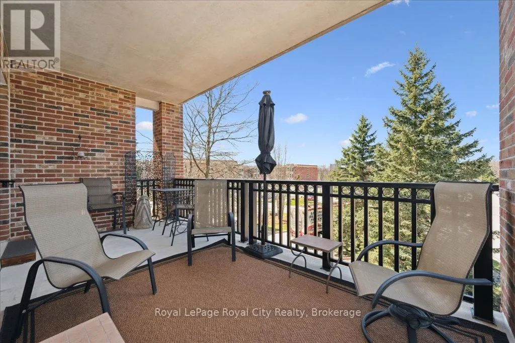 212 - 71 BAYBERRY DRIVE, #212