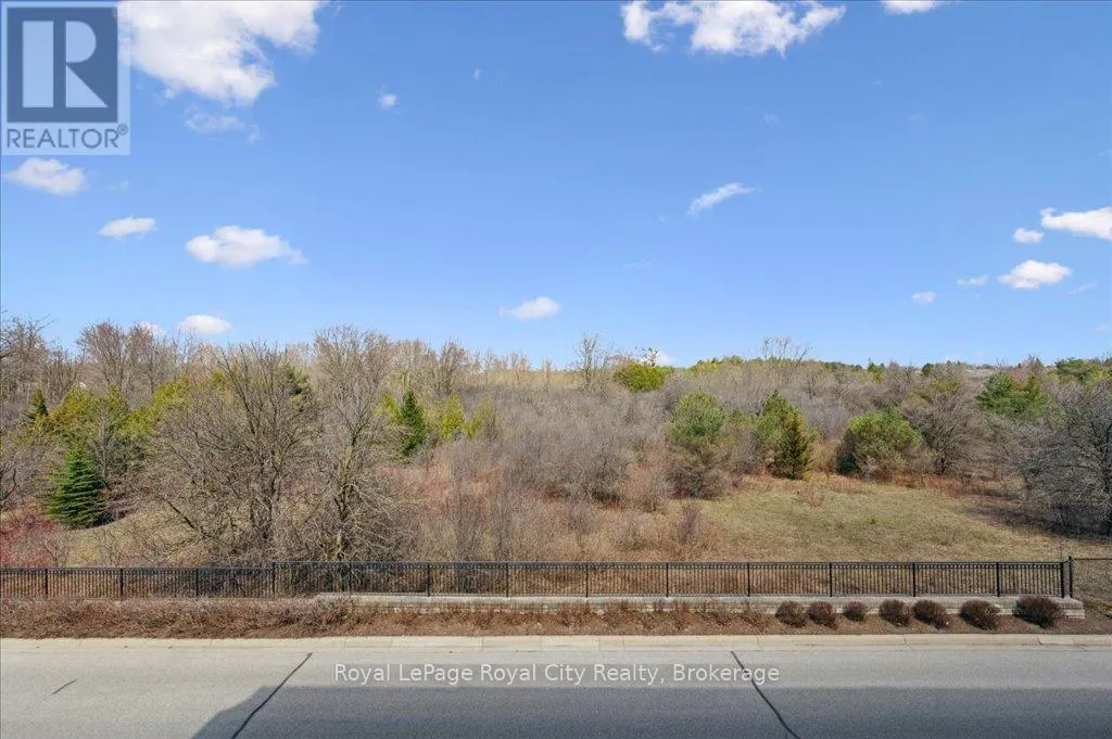 212 - 71 BAYBERRY DRIVE, #212