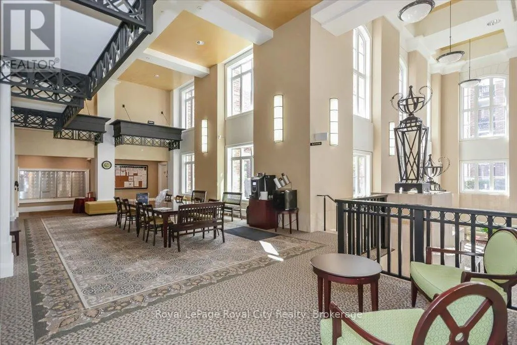 212 - 71 BAYBERRY DRIVE, #212