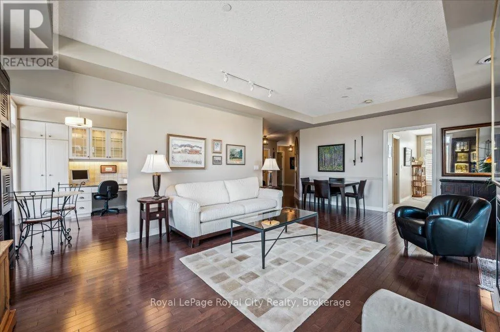 212 - 71 BAYBERRY DRIVE, #212