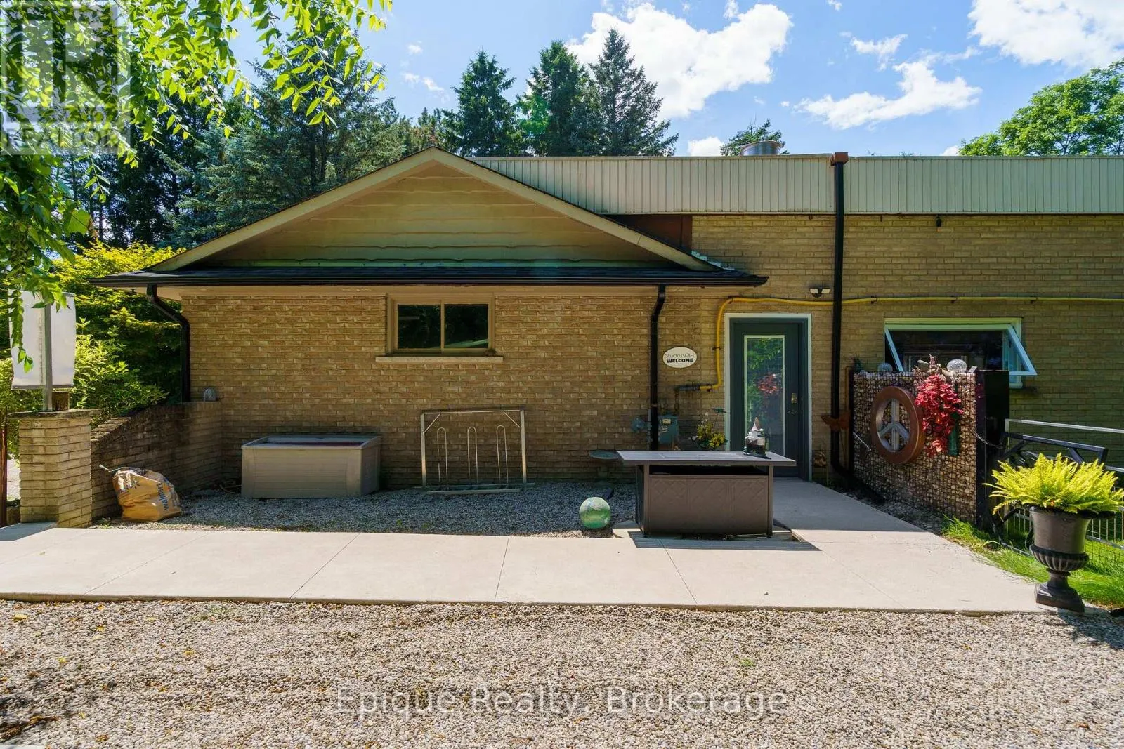 235 CONCESSION 11 ROAD E