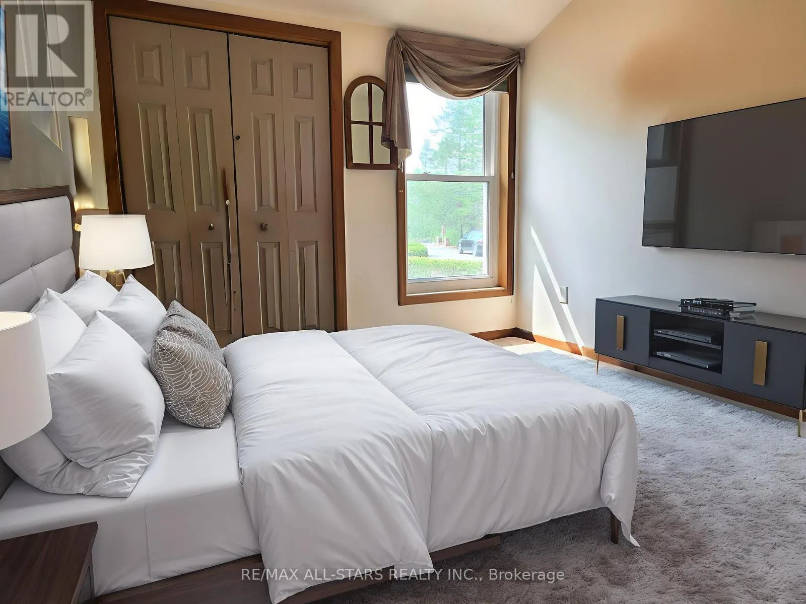 321 RABYS SHORE DRIVE