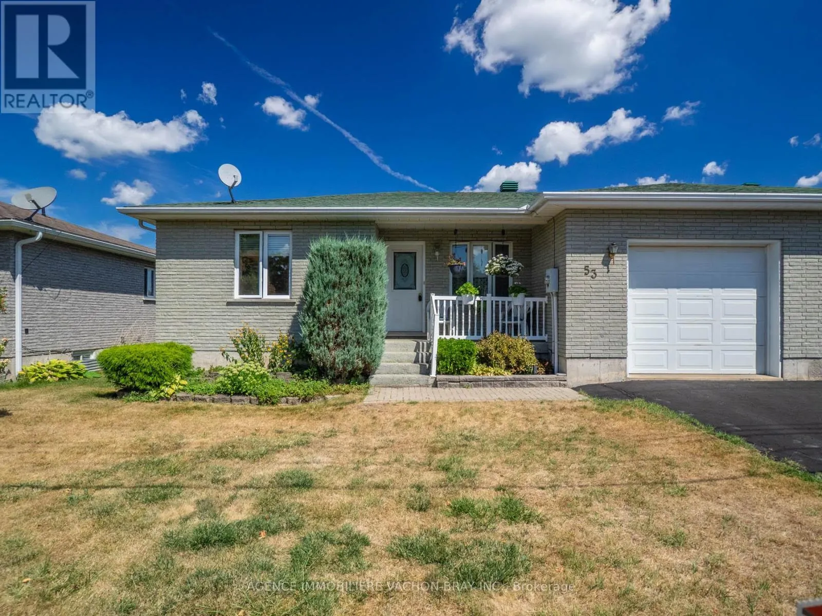 53 SANDFIELD AVENUE N