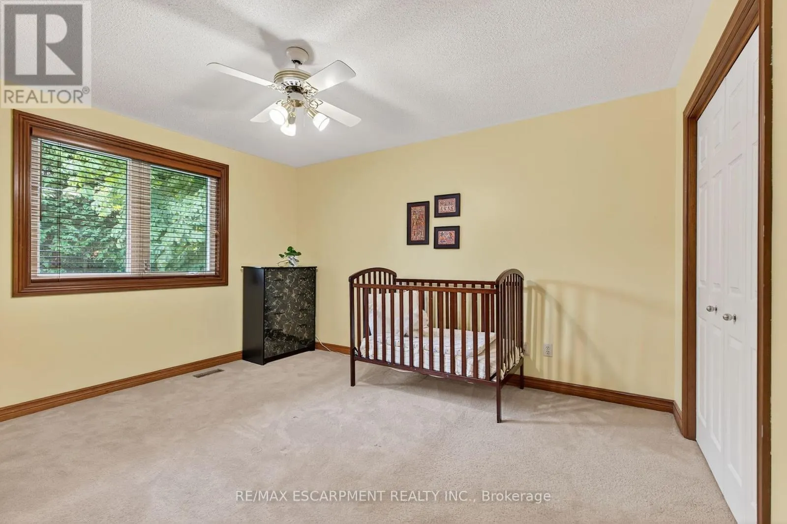 64 SUMMERDALE PLACE