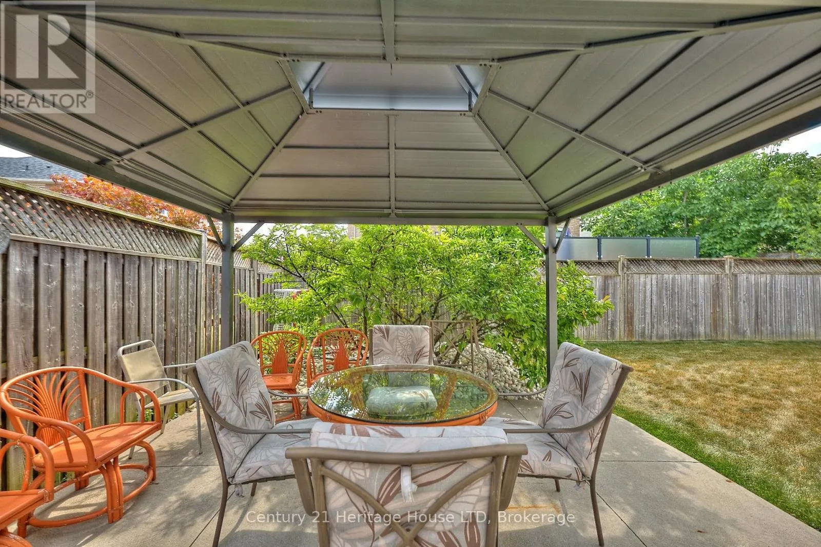 222 DORCHESTER DRIVE